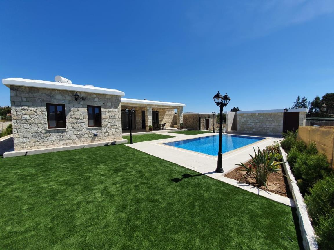 Villa Yermanina Geroskipou Buitenkant foto